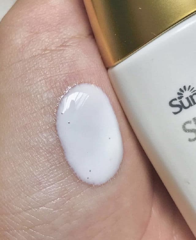 Sunplay Skin Aqua Clear White SPF50+ PA+++ review photo by haveaniceday