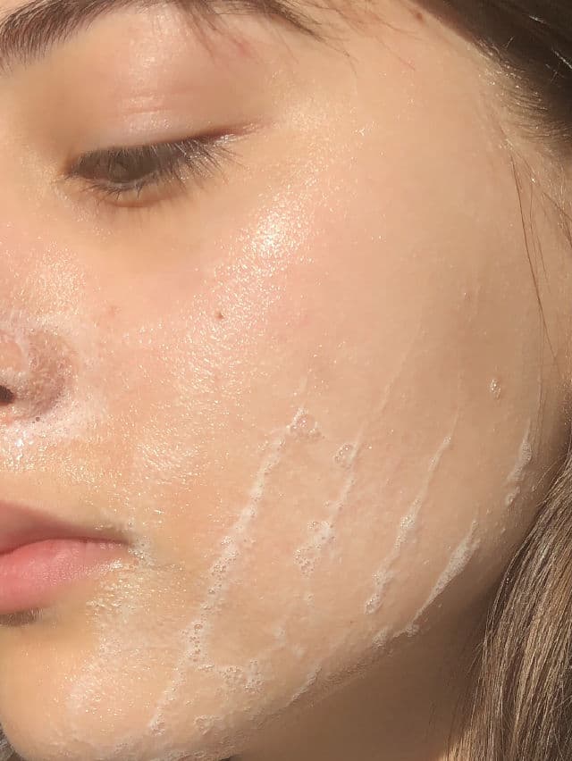 CeraVe SA Smoothing Cleanser review photo by hina