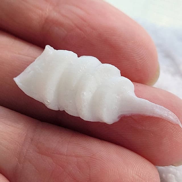 Round Lab 1025 Dokdo Cleanser review photo by hmpocketglam