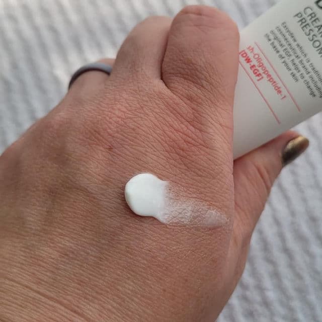 Easydew DW-EGF Cream Pressome review photo by hmpocketglam