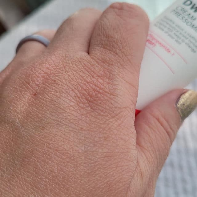 Easydew DW-EGF Cream Pressome review photo by hmpocketglam