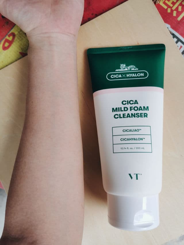 VT COSMETICS Cica Mild Foam Cleanser review photo by htebbethhteb