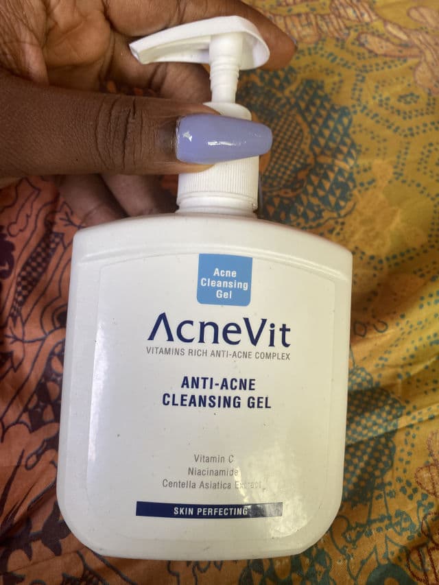 Acnevit Anti-Acne Cleansing Gel review photo by iUzunma