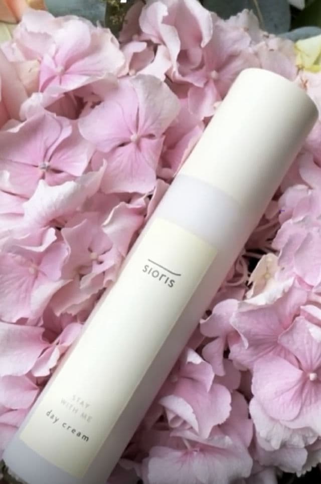 Sioris Stay With Me Day Cream review photo by iymskinsanity