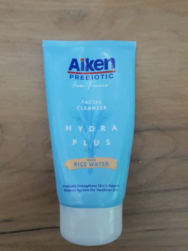 Aiken Prebiotic Hydra Plus Facial Cleanser review photo by irfana