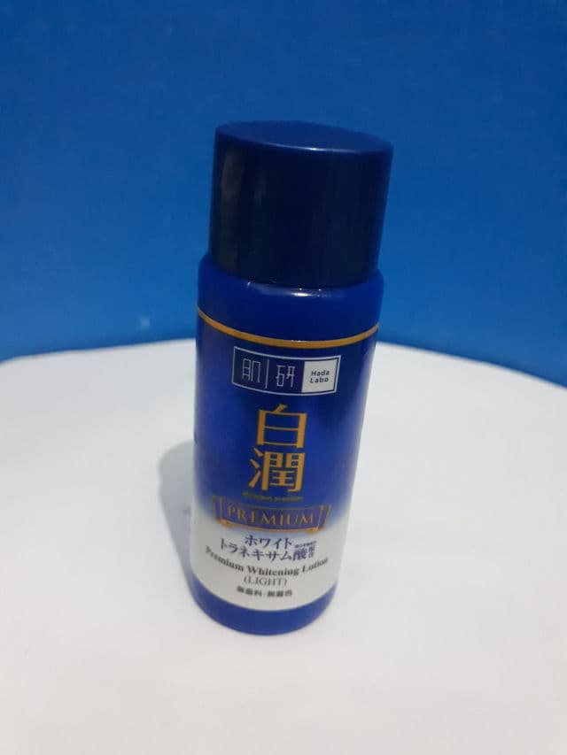 Hada Labo Shirojyun Premium Whitening Lotion Light review photo by irfana