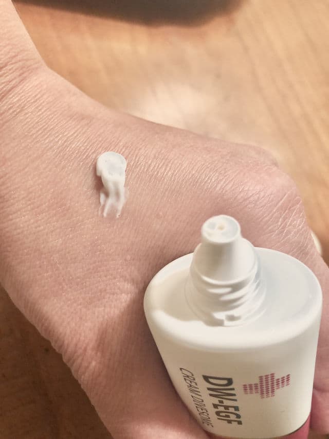 Easydew DW-EGF Cream Divesome review photo by irisrubi