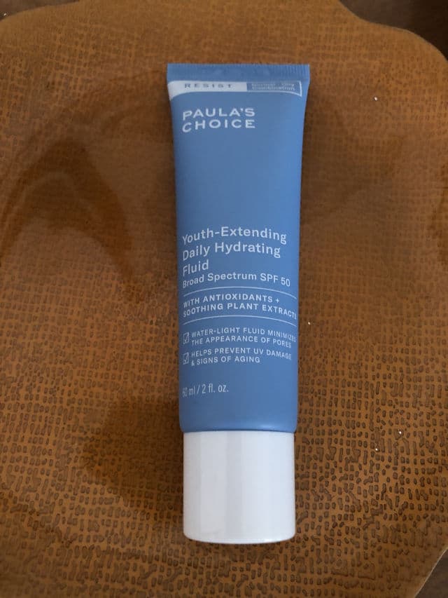 Paula's Choice RESIST Youth-Extending Daily Hydrating Fluid SPF 50 review photo by irisrubi