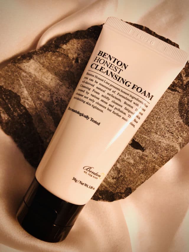 BENTON Honest Cleansing Foam review photo by irisrubi