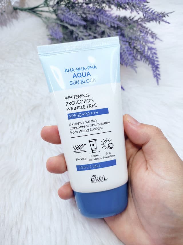 ekel AHA BHA PHA Aqua Sun Block SPF50+ PA+++ review photo by itsniknazirah