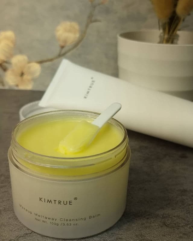 Kimtrue Makeup Meltaway Cleansing Balm review photo by izmelexxie