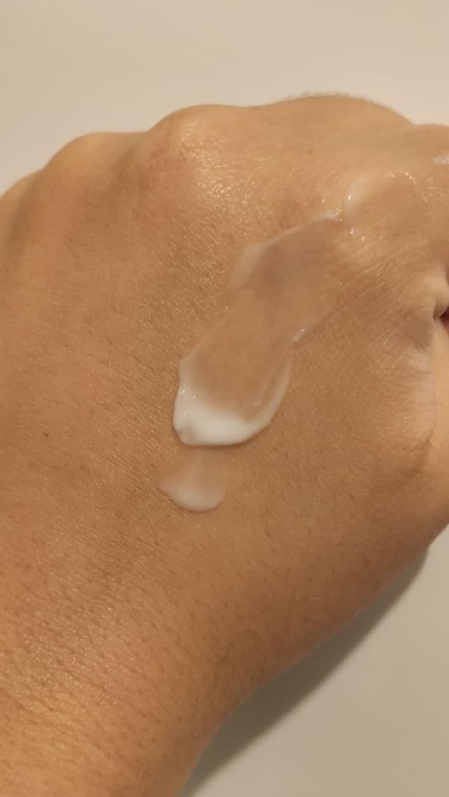 Revolution Beauty Mattify Boost Cream review photo by janiapardal