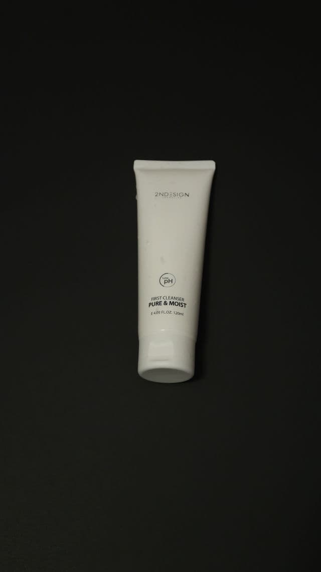 2NDESIGN First Cleanser Pure & Moist  review photo by jennykaiai