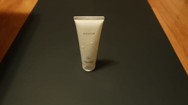 2NDESIGN First Cleanser Pure & Moist  review photo by jennykaiai