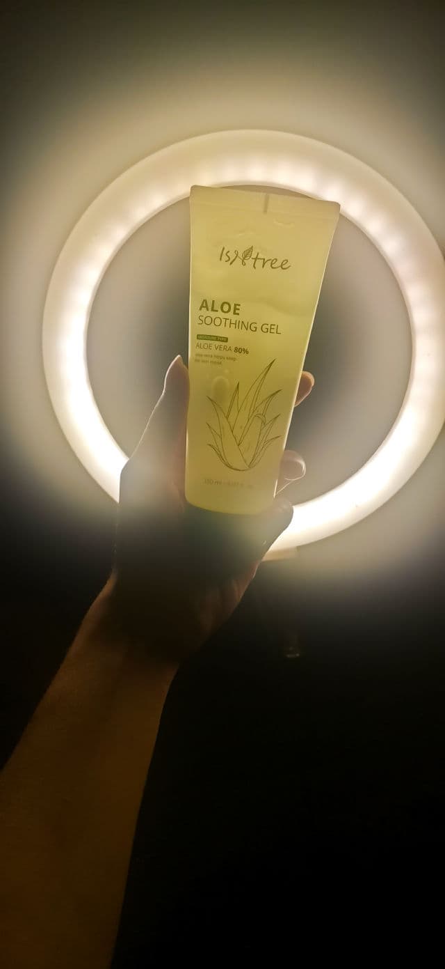 ISNTREE Aloe Soothing Gel Moist review photo by jinukariyawasam