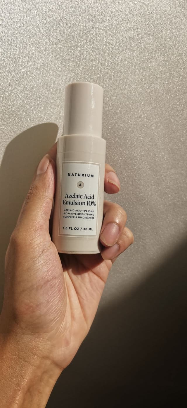 Naturium Azelaic Acid Emulsion 10% review photo by jinukariyawasam