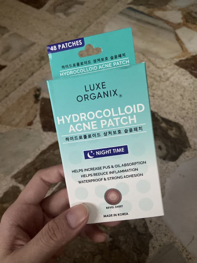 Luxe Organix Hydrocolloid Acne Patch Night Time review photo by johannajeanne
