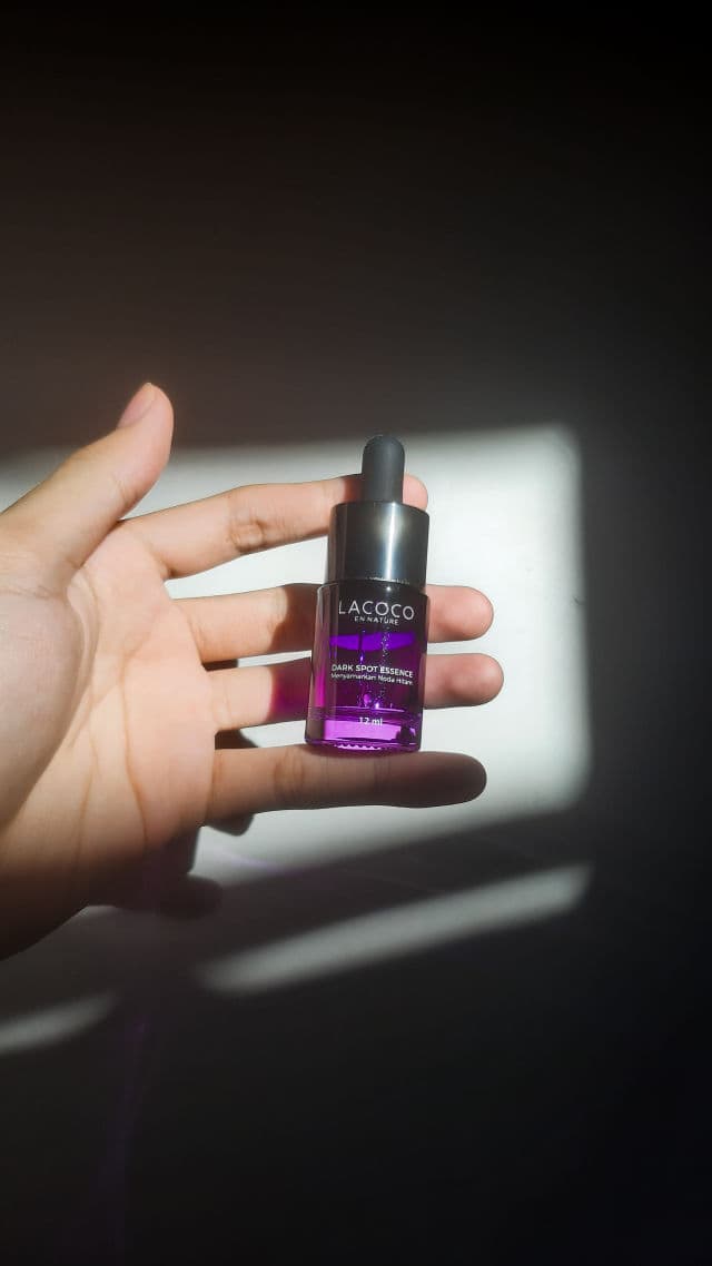Lacoco en nature Darkspot Essence review photo by juliankim