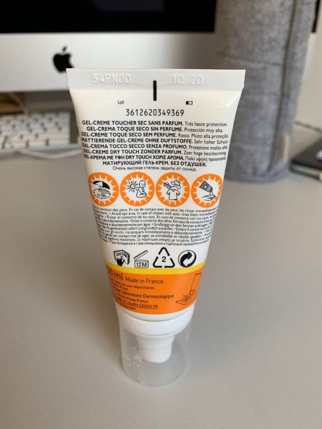 La Roche-Posay Anthelios XL SPF 50+ Tinted Dry Touch Gel-Cream Anti-Shine review photo by karikubi