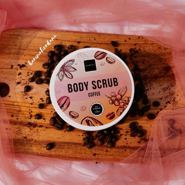 Scarlett Whitening Body Scrub Coffee review photo by karinaherdani