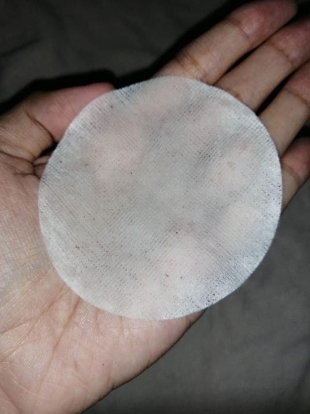 Vivid Glossy Mayday Healing Toner Pad review photo by kaweeel