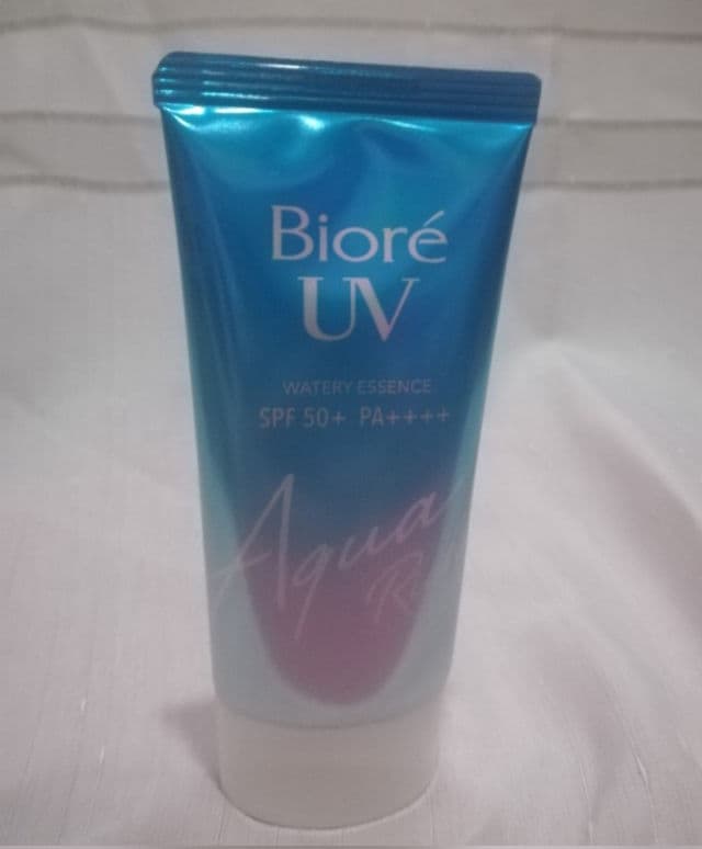 Biore UV Aqua Rich Watery Essence SPF 50+ PA ++++ review photo by kcxyreview