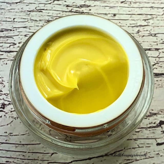 KORA Organics Turmeric Glow Moisturizer review photo by kellsbeautyreviews
