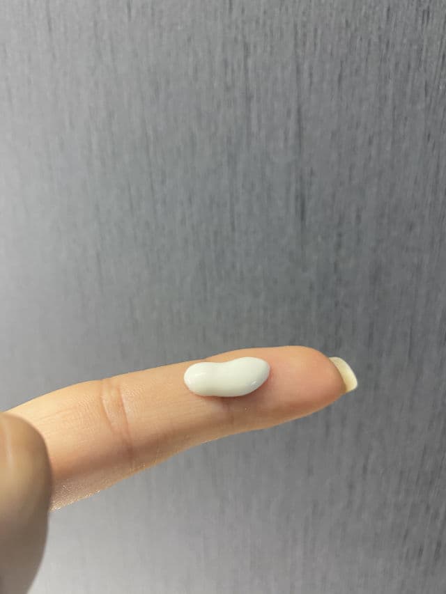 Biore UV Aqua Rich Light Up Essence SPF 50+ PA++++ review photo by khawla
