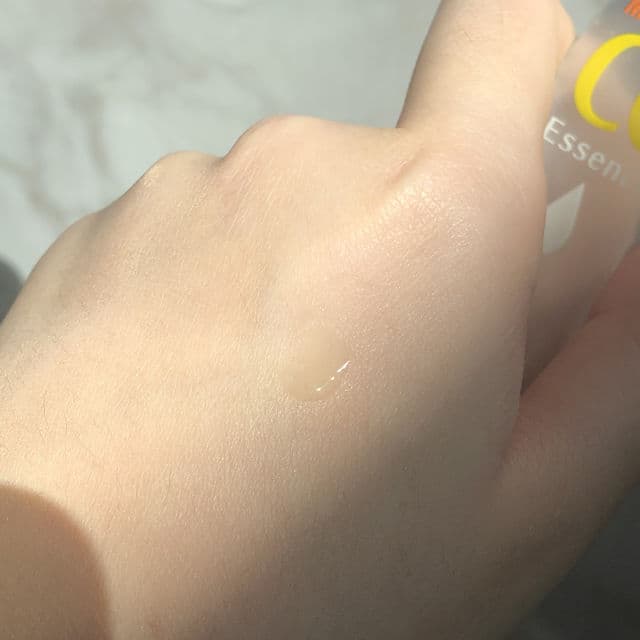 Rohto Mentholatum Melano CC Intensive Anti-Spot Essence review photo by halleysburrow