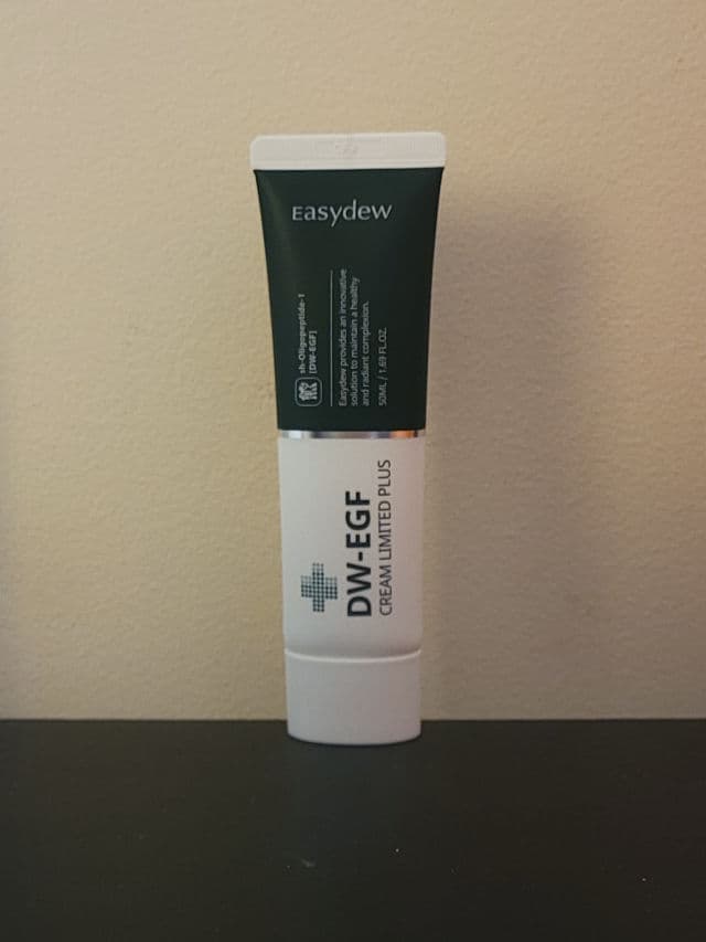 Easydew DW-EGF Cream Limited Plus review photo by kloveharmon