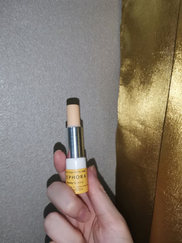 Sephora Collection Dragonfruit Lip Scrub review photo by lady24k