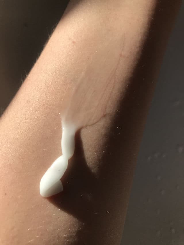 Neutrogena Hydro Boost Body Gel Cream - Fragrance Free review photo by ladycaresalot
