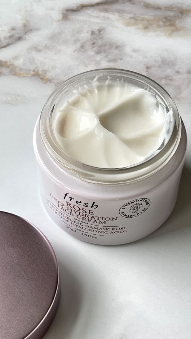 fresh Rose & Hyaluronic Acid Deep Hydration Moisturizer review photo by laemekiia