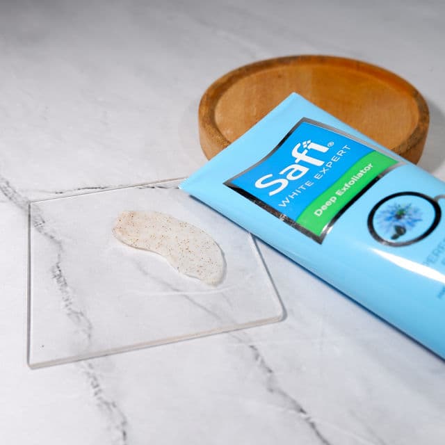 Safi White Expert Deep Exfoliator review photo by larasatiam