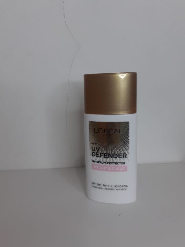 L'Oreal Paris UV Defender Bright & Clear SPF 50+ PA++++ review photo by larasatiam
