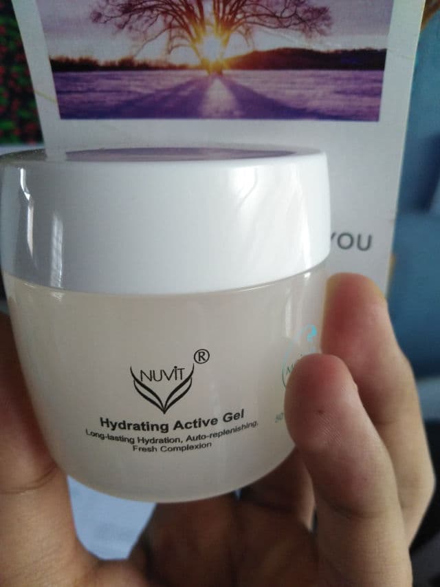 NUViT Moistloc Hydrating Active Gel review photo by latiff