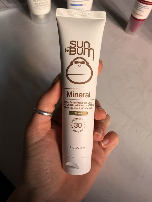 Sun Bum Mineral Sunscreen Face Tint SPF 30 review photo by lauraamenichini