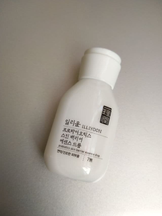 ILLIYOON Probiotics Skin Barrier Essence Drop review photo by leeian