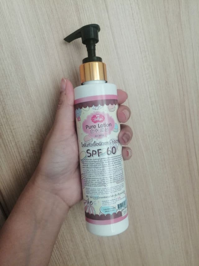 Jellys Pure Lotion SPF60 review photo by lindoyy