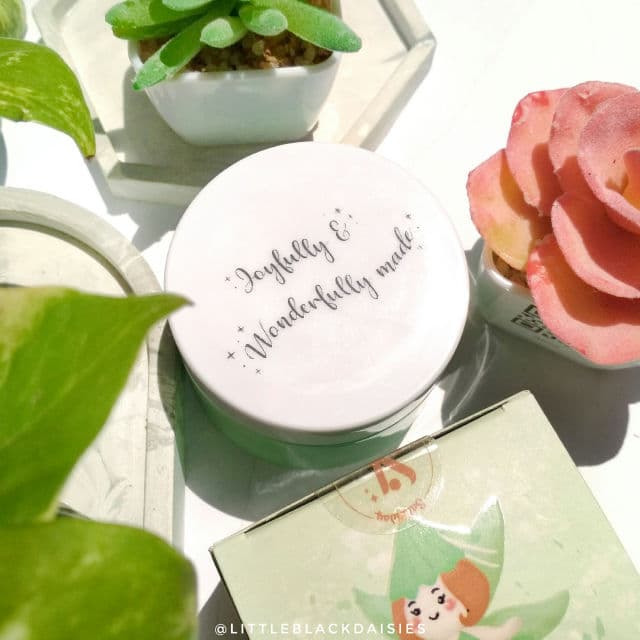 Saturday Looks Wake Wonderful Sleeping Mask review photo by littleblackdaisies
