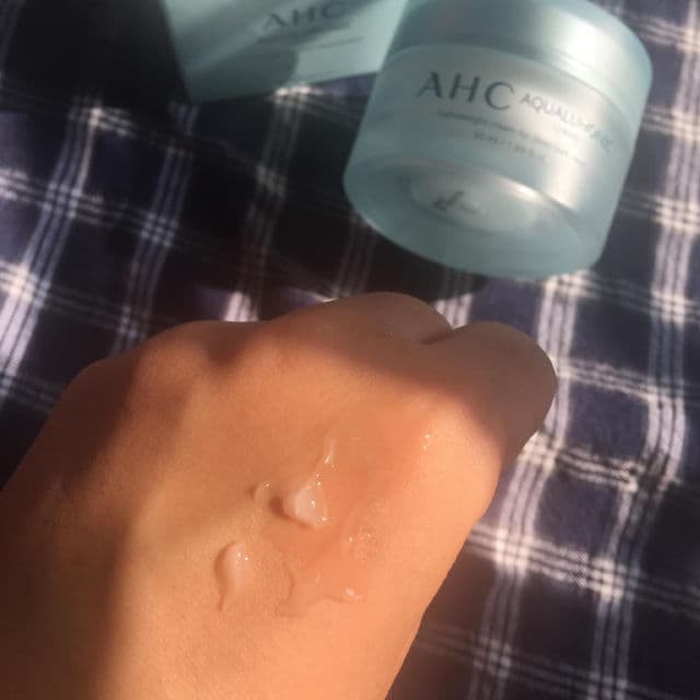 AHC Aqualuronic Cream review photo by LizhReview