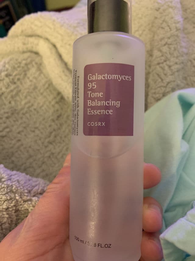 COSRX Galactomyces 95 Whitening Power Essence review photo by lizziemichelle