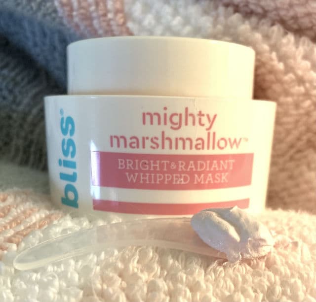 Bliss Mighty Marshmallow Brightening Mask review photo by lizziemichelle