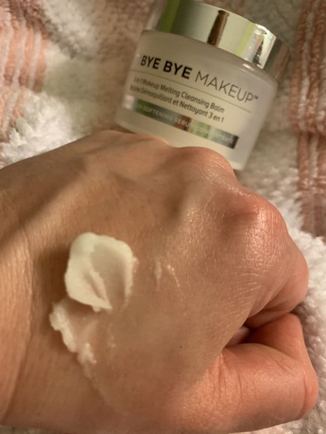 It Cosmetics Bye Bye Makeup 3-in-1 Makeup Melting Cleansing Balm review photo by lizziemichelle
