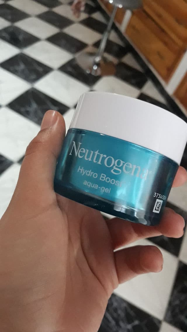 Neutrogena [Discontinued] Hydro Boost Water Gel review photo by Lotusflower