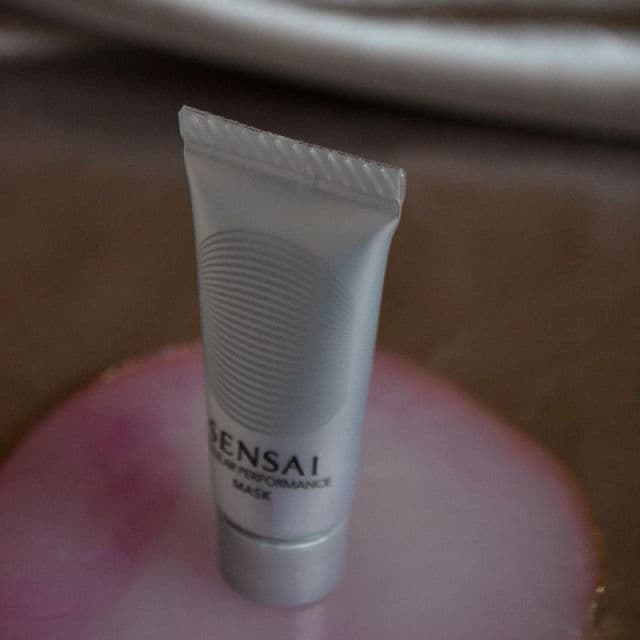 Sensai Cellular Performance Extra Intensive Mask review photo by lumieva