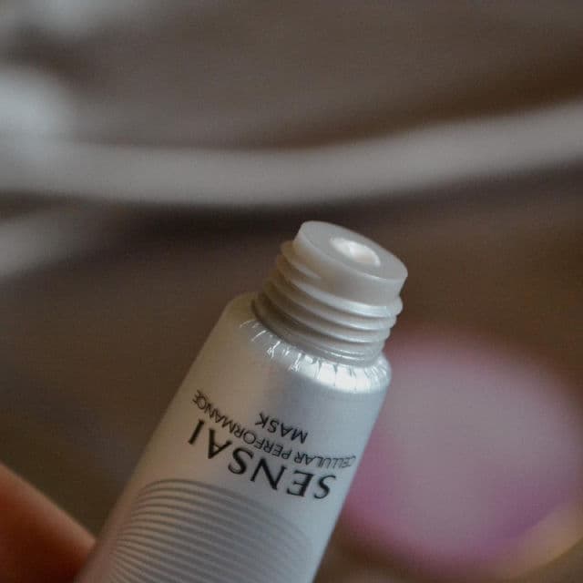 Sensai Cellular Performance Extra Intensive Mask review photo by lumieva