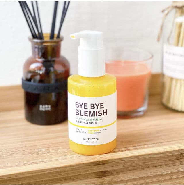 Some By Mi Bye Bye Blemish Vita Tox Brightening Bubble Cleanser review photo by lunablog