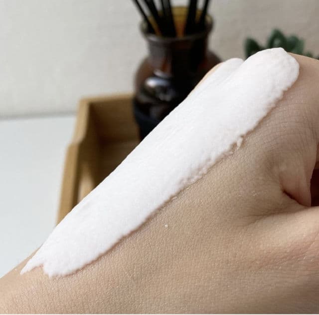 Some By Mi Bye Bye Blemish Vita Tox Brightening Bubble Cleanser review photo by lunablog