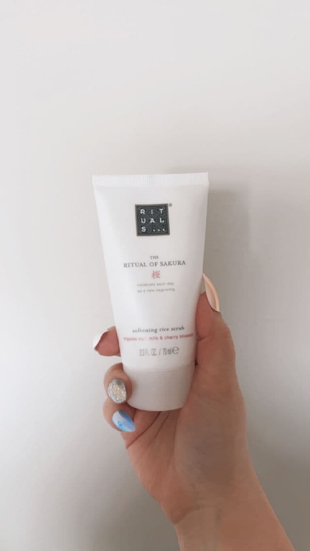 Rituals The Ritual of Sakura Shower Scrub review photo by maddieinlondon11